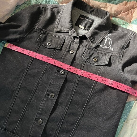 Panic! At The Disco Jean Jacket Womens M Black Stretch Denim Trucker Emo - Picture 7 of 8